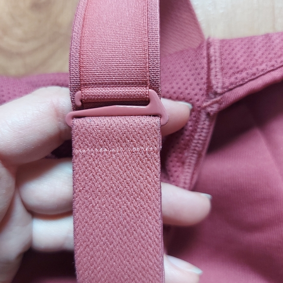 Nike Adjustable Sports bra with hooks - Picture 5 of 9